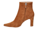 Lola Cruz boots with heel cognac