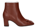 Lola Cruz boots with heel cognac