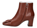 Lola Cruz boots with heel cognac